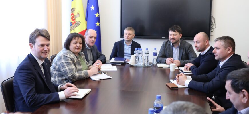 d8ac993e 89e8 4e50 9cdb 40a0c267c399