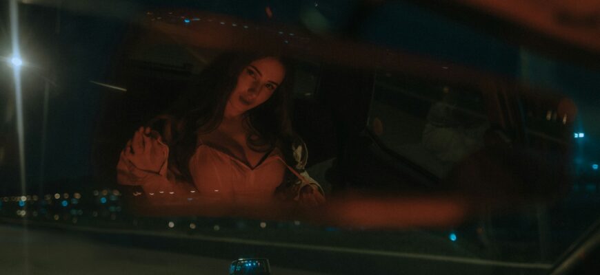 woman in black tank top