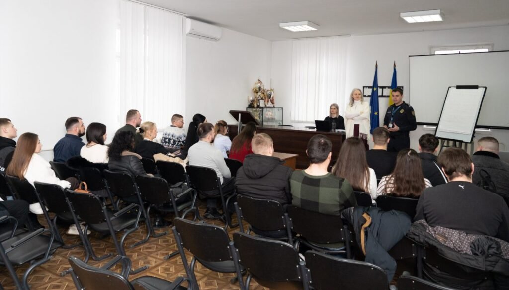 Inspectoratul General al Poliției de Frontieră investește în comunicare. Au avut loc instruiri pentru polițiștii de la Aeroportul Internațional Chișinău
