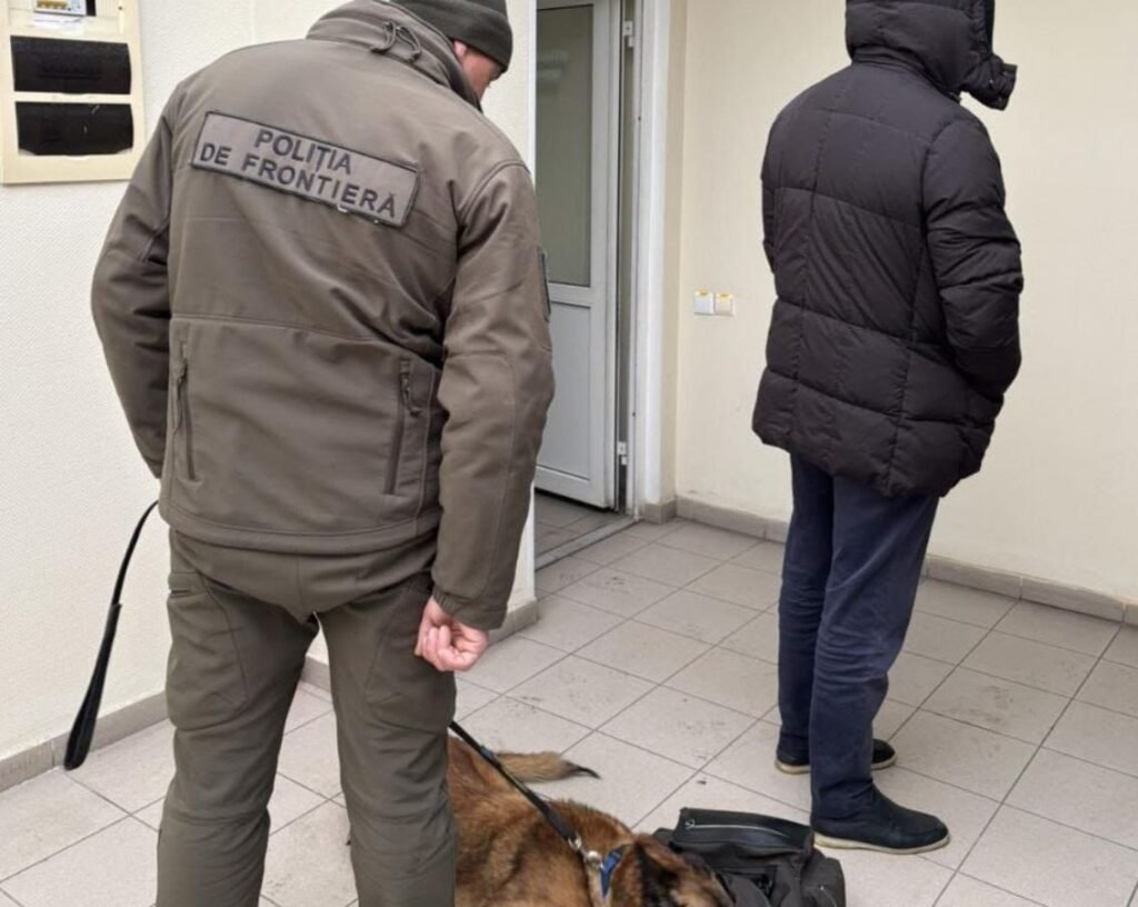 Cetățean ucrainean a fost reținut  la punctul de trecere a frontierei ”Criva” pentru contrabandă cu substanțe narcotice