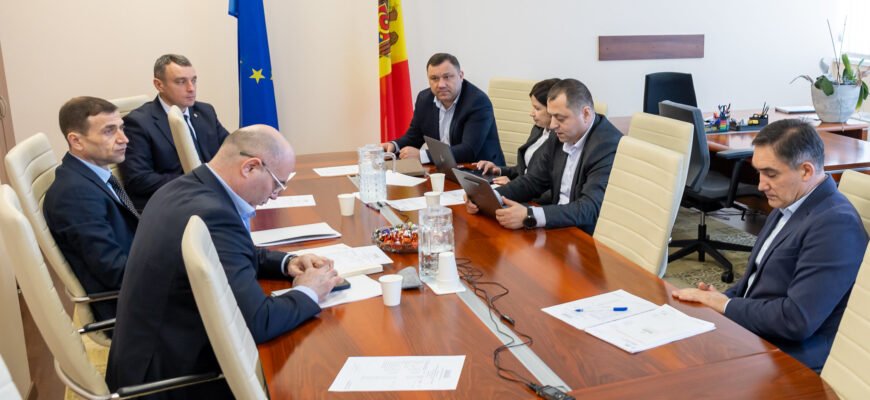 Contravențiile rutiere comise de persoane care conduc mașini înmatriculate în alte state ar putea fi constatate și executate