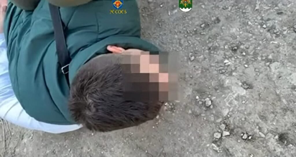 VIDEO// Administratorul canalului de Telegram ilegal „CarVertical” a fost reținut. 10 persoane sunt cercetate penal