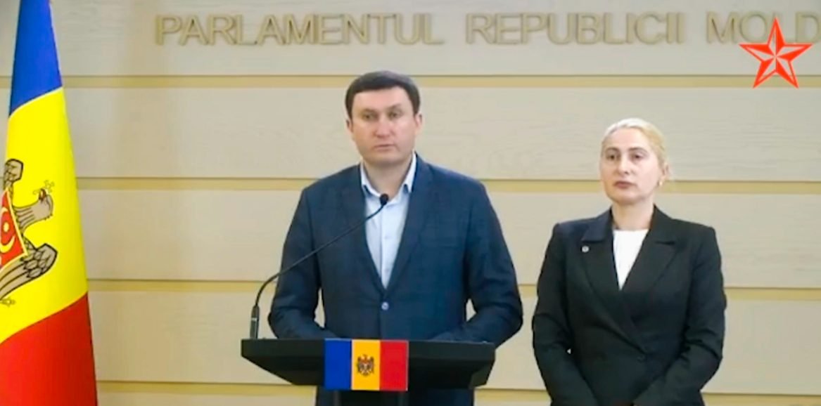 PSRM cere Ministerului Educației să înceteze presiunile politice asupra profesorilor