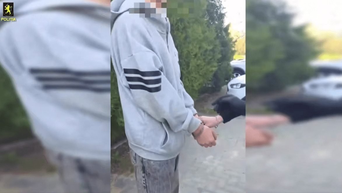 Un minor de 17 ani din Chișinău a fost reținut cu marijuana și hașiș în valoare de 80.000 lei