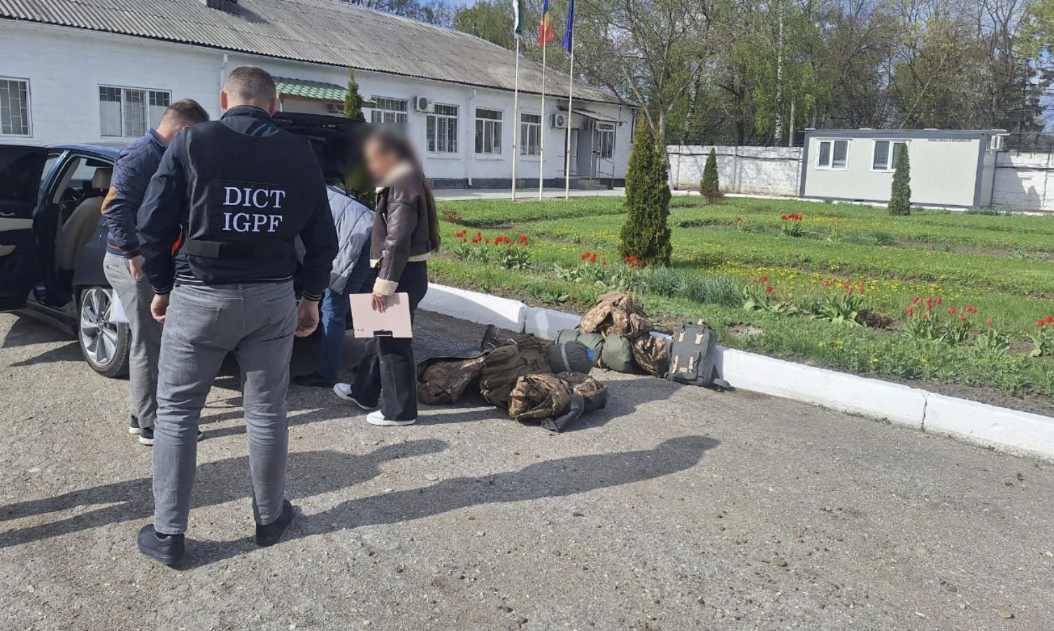 Rețea de migrație ilegală destructurată la Briceni. Al 18-lea membru, reținut de polițiștii de frontieră
