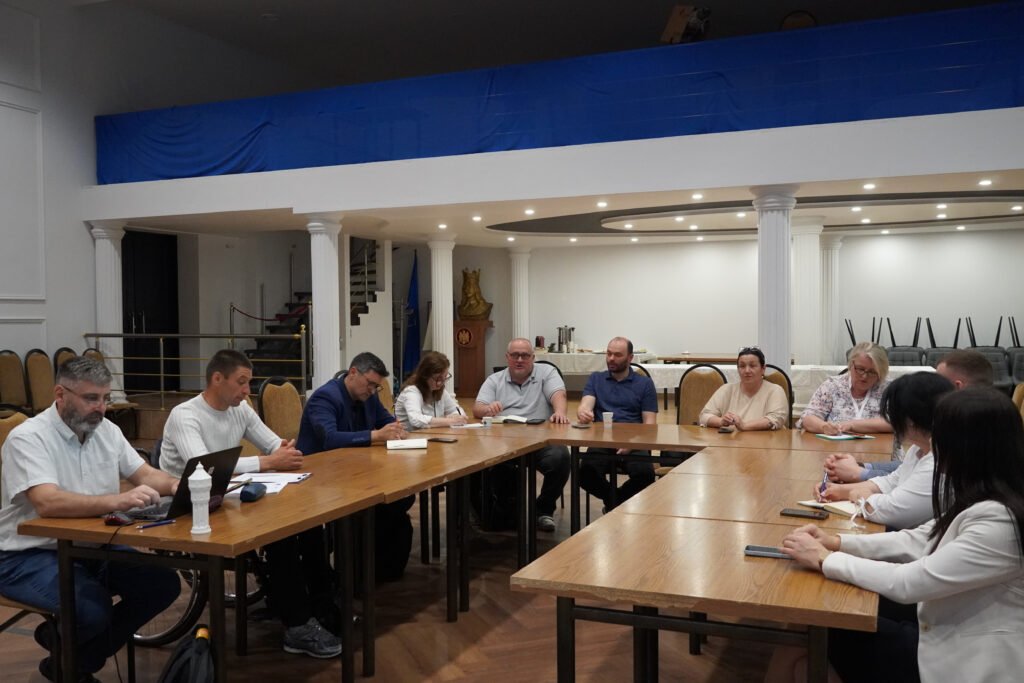 CEC și organizațiile de profil discută măsuri pentru îmbunătățirea incluziunii în secțiile de votare 1 CEC și organizațiile de profil discută măsuri pentru îmbunătățirea incluziunii în secțiile de votare