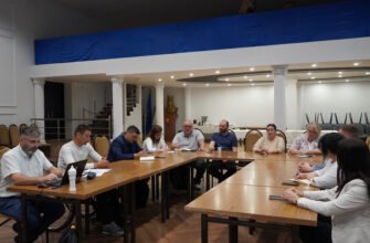 CEC și organizațiile de profil discută măsuri pentru îmbunătățirea incluziunii în secțiile de votare 3 CEC și organizațiile de profil discută măsuri pentru îmbunătățirea incluziunii în secțiile de votare