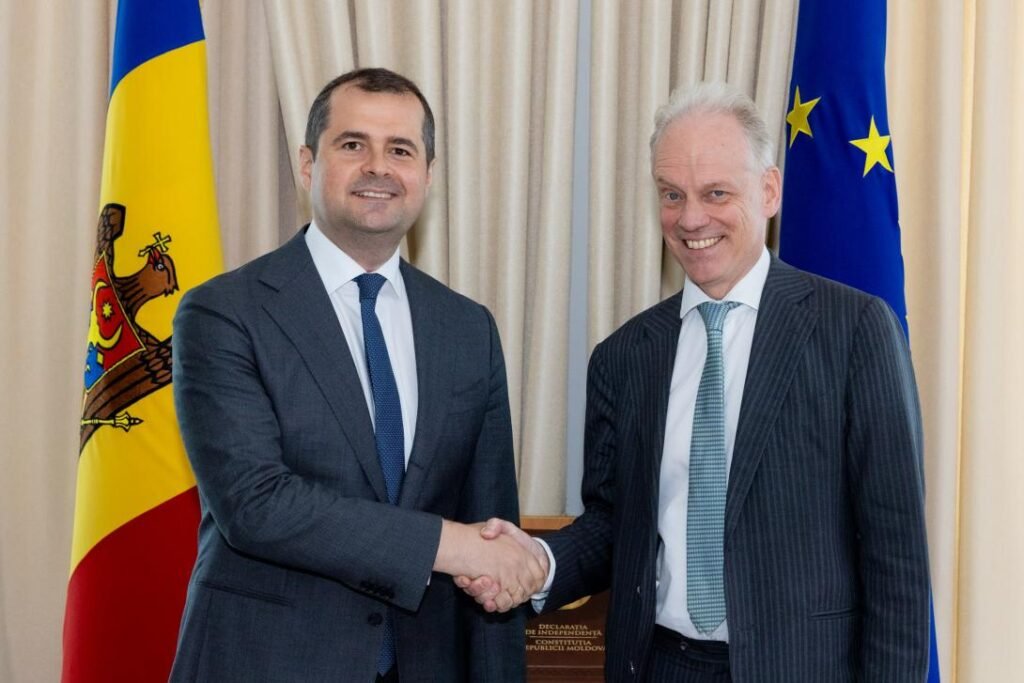 Premierul Republicii Moldova a avut o întrevedere cu Directorul General pentru Extindere și Vecinătatea Estică al Comisiei Europene 1 Premierul Republicii Moldova a avut o întrevedere cu Directorul General pentru Extindere și Vecinătatea Estică al Comisiei Europene