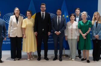 Conducerea Secretariatului Parlamentului, în vizită la Bruxelles pentru consolidarea cooperării cu Parlamentul European 2 Conducerea Secretariatului Parlamentului, în vizită la Bruxelles pentru consolidarea cooperării cu Parlamentul European