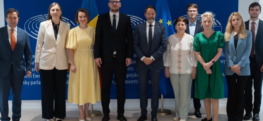 Conducerea Secretariatului Parlamentului, în vizită la Bruxelles pentru consolidarea cooperării cu Parlamentul European