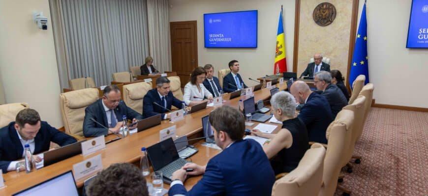 Un nou credit pe umerii cetățenilor. Peste 40 de milioane de euro pentru modernizarea a 20 de școli din Republica Moldova