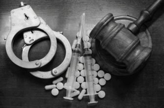 Femeie de 39 de ani, suspectată că a condus un grup infracțional de trafic de droguri în Cahul și Cantemir. Cinci persoane au fost reținute 2 Femeie de 39 de ani, suspectată că a condus un grup infracțional de trafic de droguri în Cahul și Cantemir. Cinci persoane au fost reținute