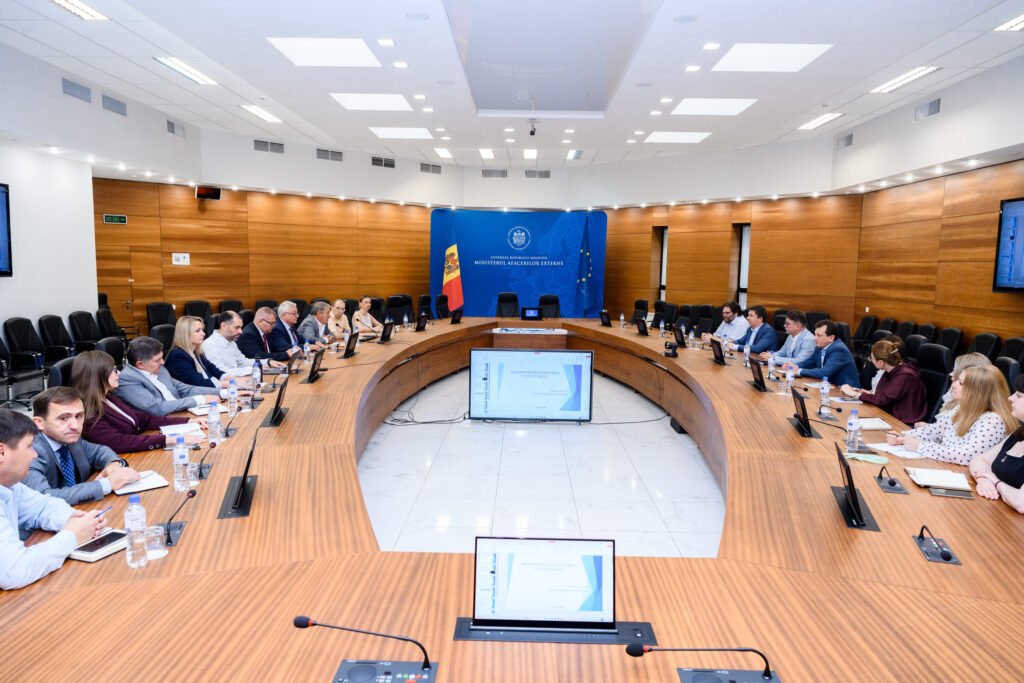 Reprezentanții MAE au participat la un curs de instruire privind integritatea instituțională și prevenirea corupției 1 Reprezentanții MAE au participat la un curs de instruire privind integritatea instituțională și prevenirea corupției