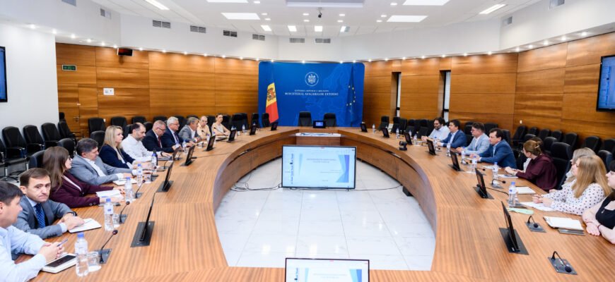 Reprezentanții MAE au participat la un curs de instruire privind integritatea instituțională și prevenirea corupției